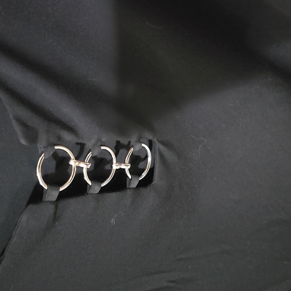 Ladies top - Picture 2 of 3